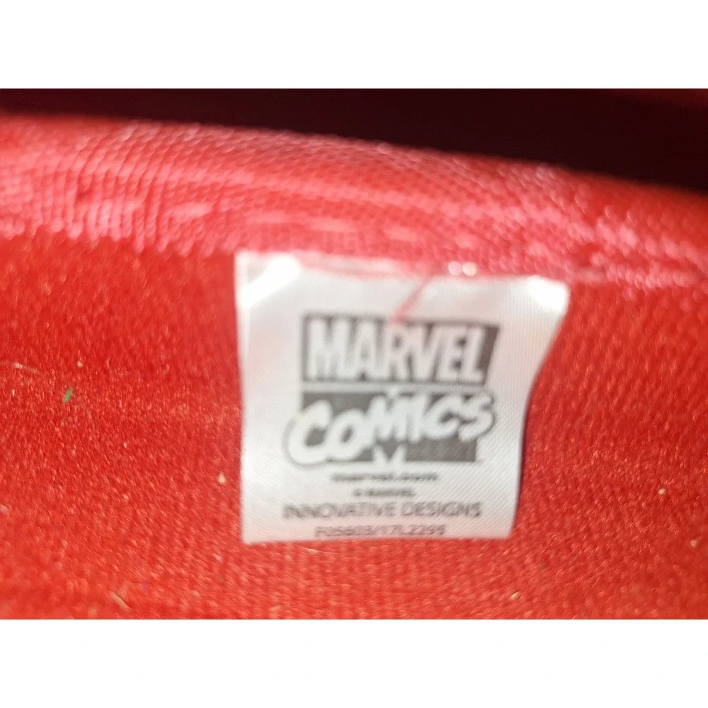 Marvel Comics Hard Case Covered In Fabric Zippered Pencil Case